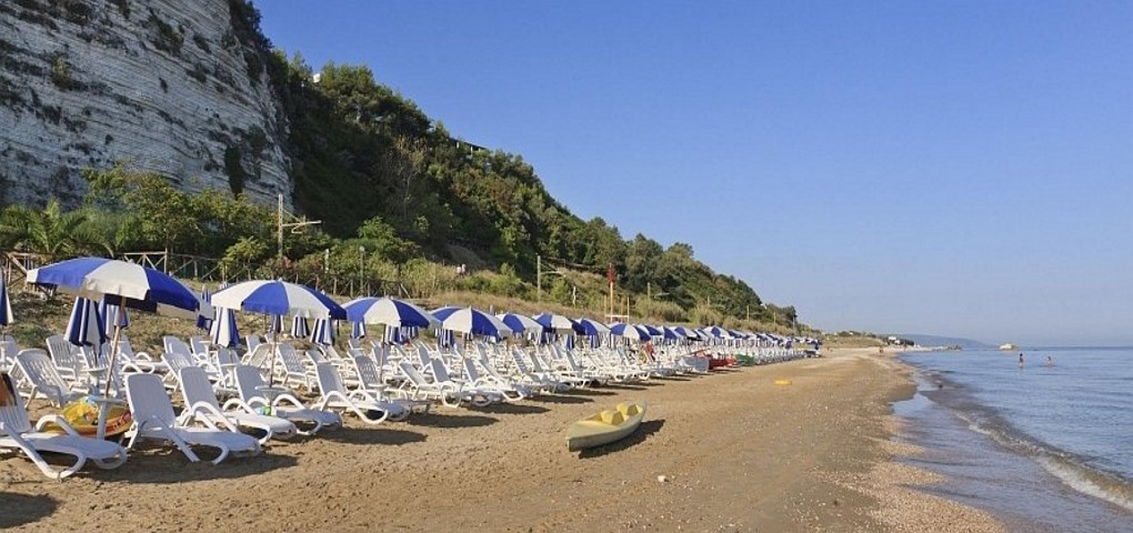 Spiaggia Convenzionata Villaggio Costa Ripa Rodi Garganico Gargano